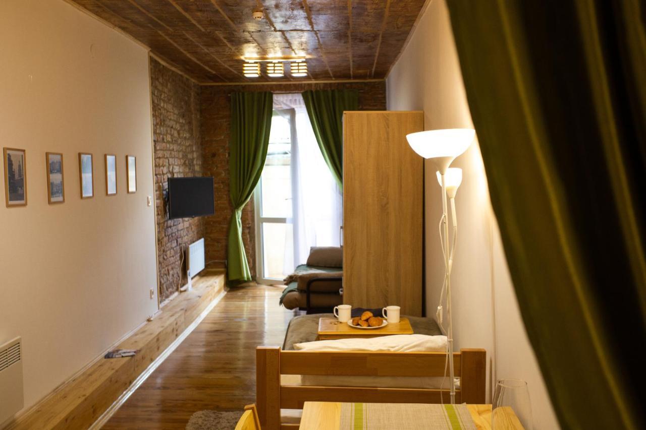 Peaceful Studio On Rynok Square Λβιβ Εξωτερικό φωτογραφία